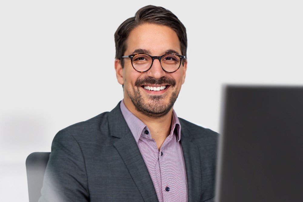 Portraitbild von Daniel Adelani von der WFBB